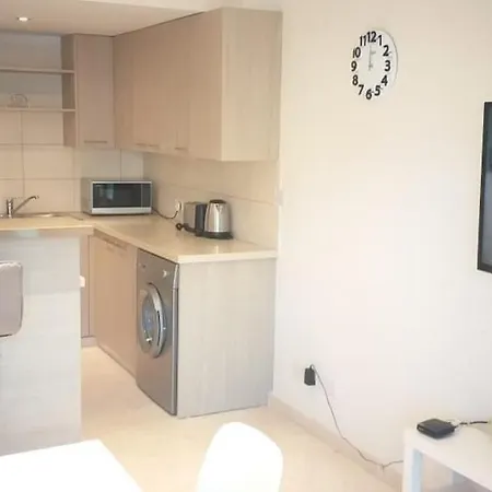 Horizon Luxury At Finikoudes Beach 303